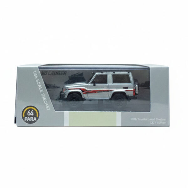 Para 64 2014 Toyota Land Cruiser LC 71 Silver Metallic with Graphics